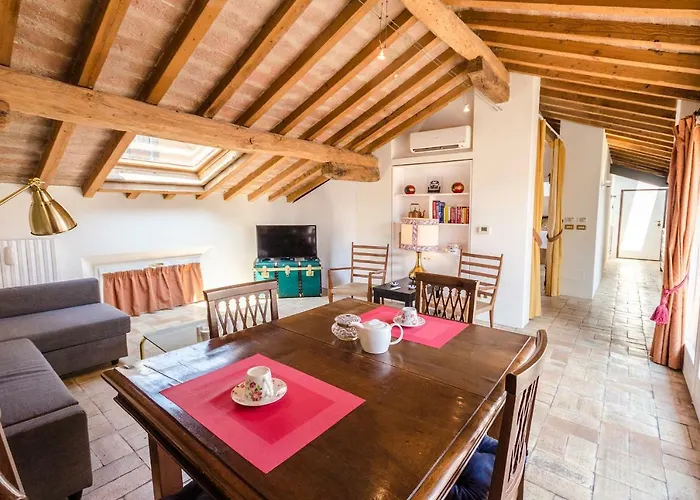 Altabella Panoramic Terrace דירה *