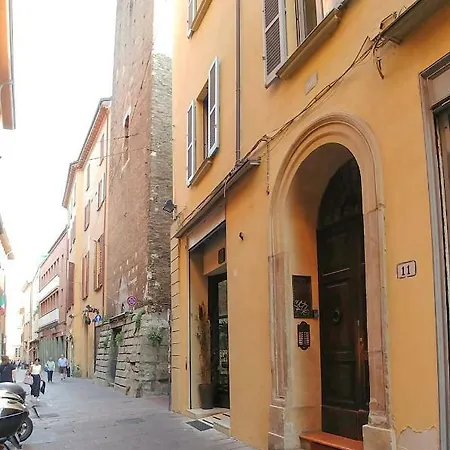 Altabella Panoramic Terrace アパート ボローニャ